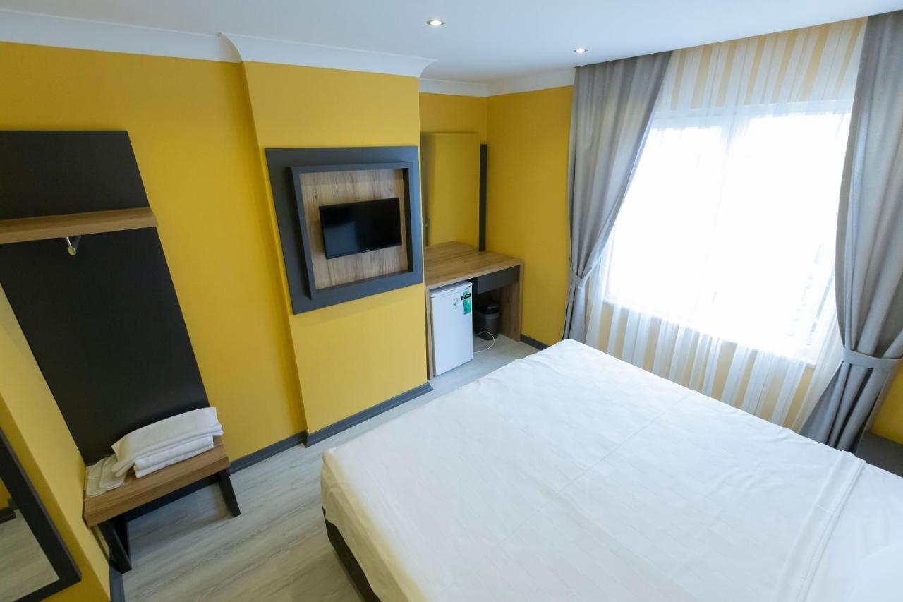 Roy Otel Akcay Buitenkant foto