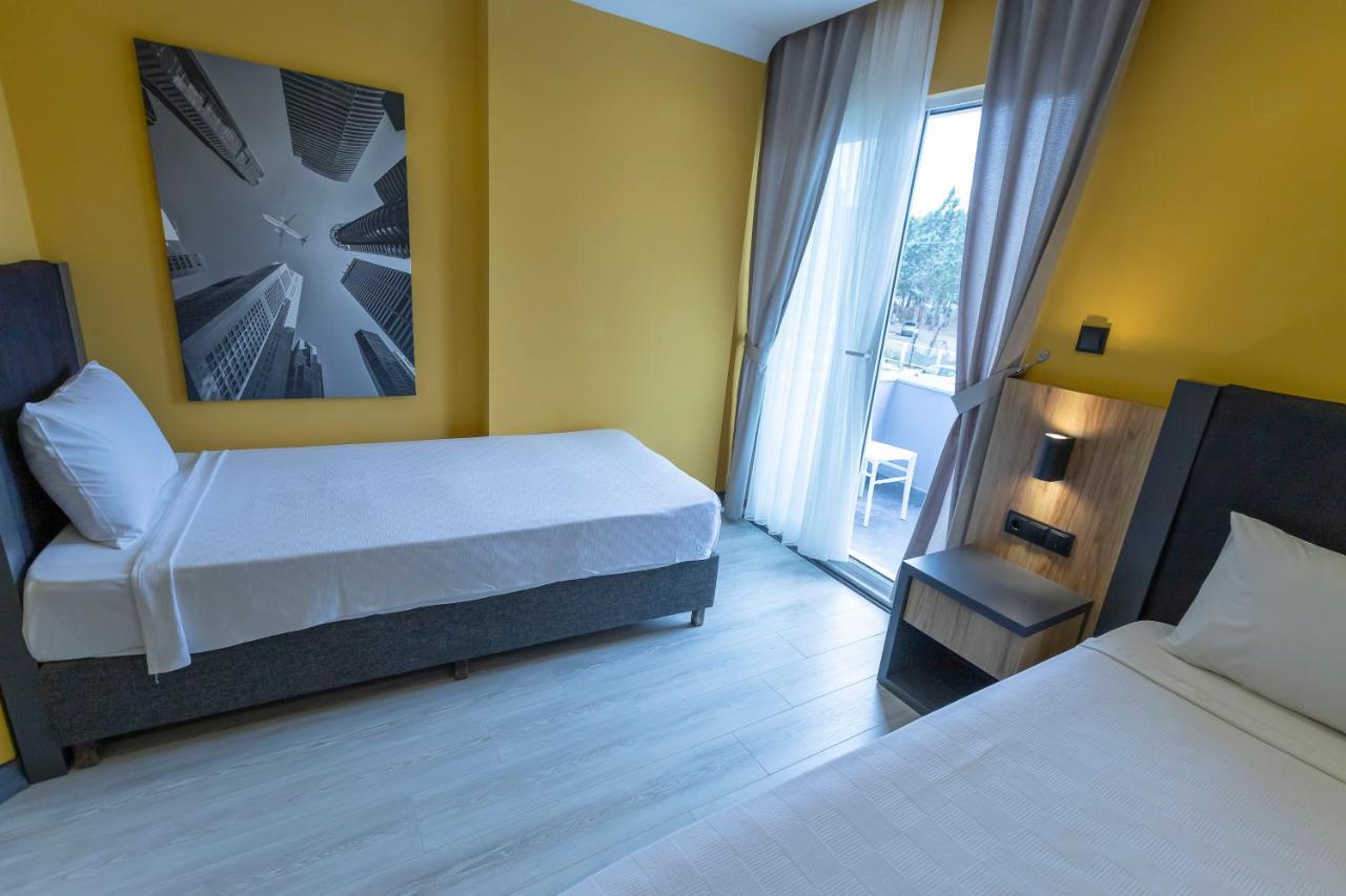 Roy Otel Akcay Buitenkant foto