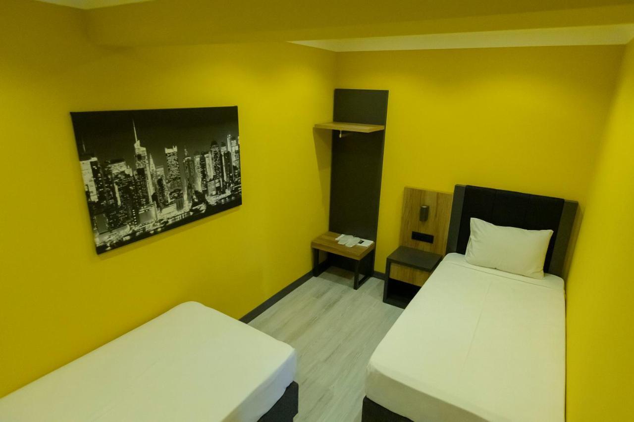 Roy Otel Akcay Buitenkant foto