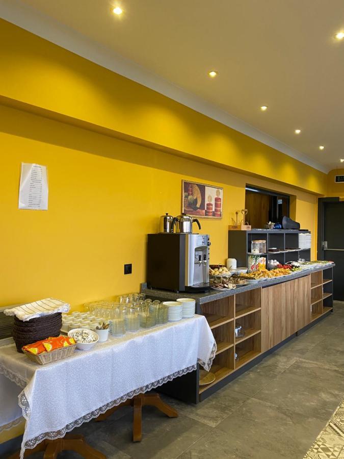 Roy Otel Akcay Buitenkant foto