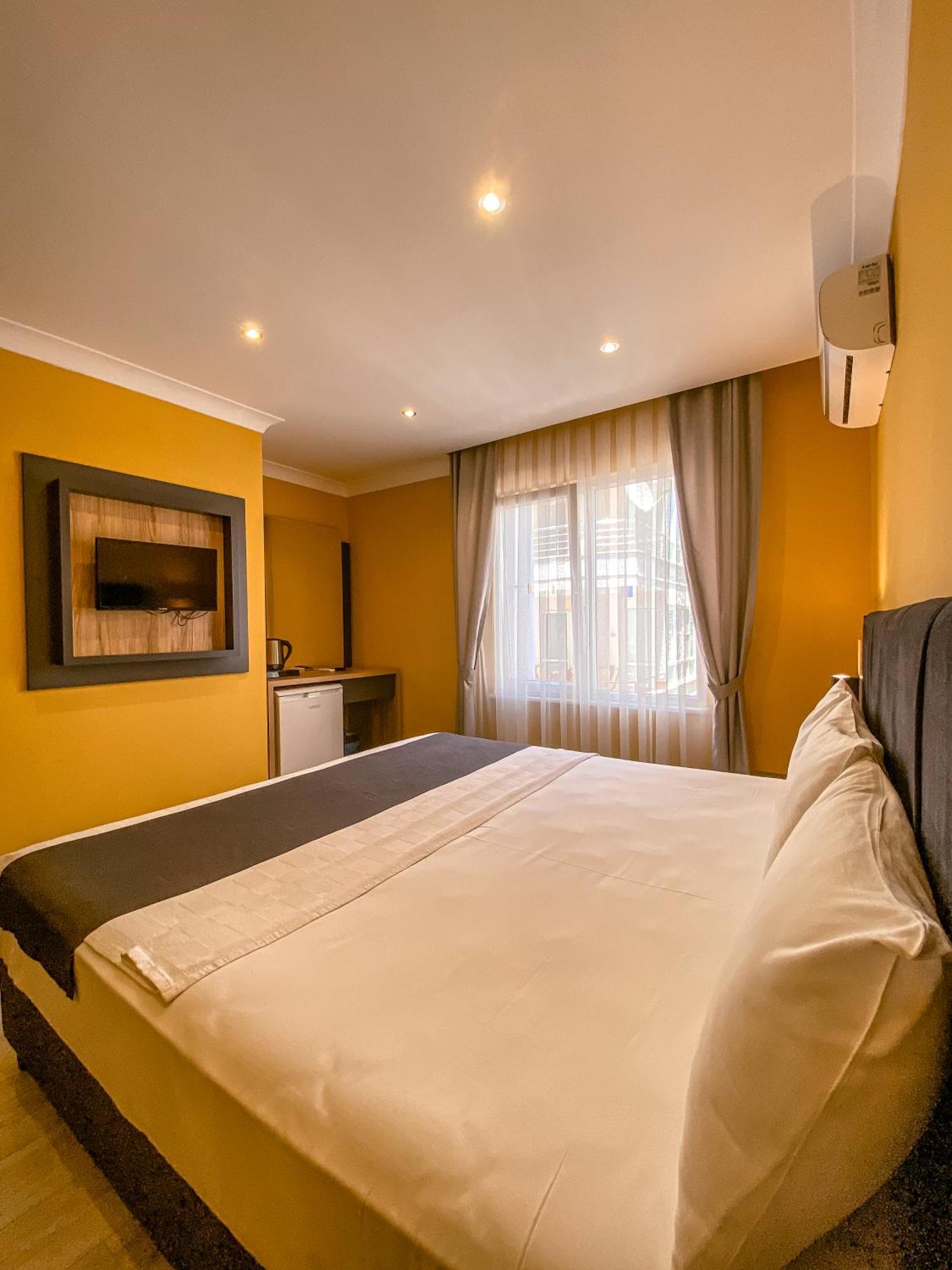 Roy Otel Akcay Buitenkant foto